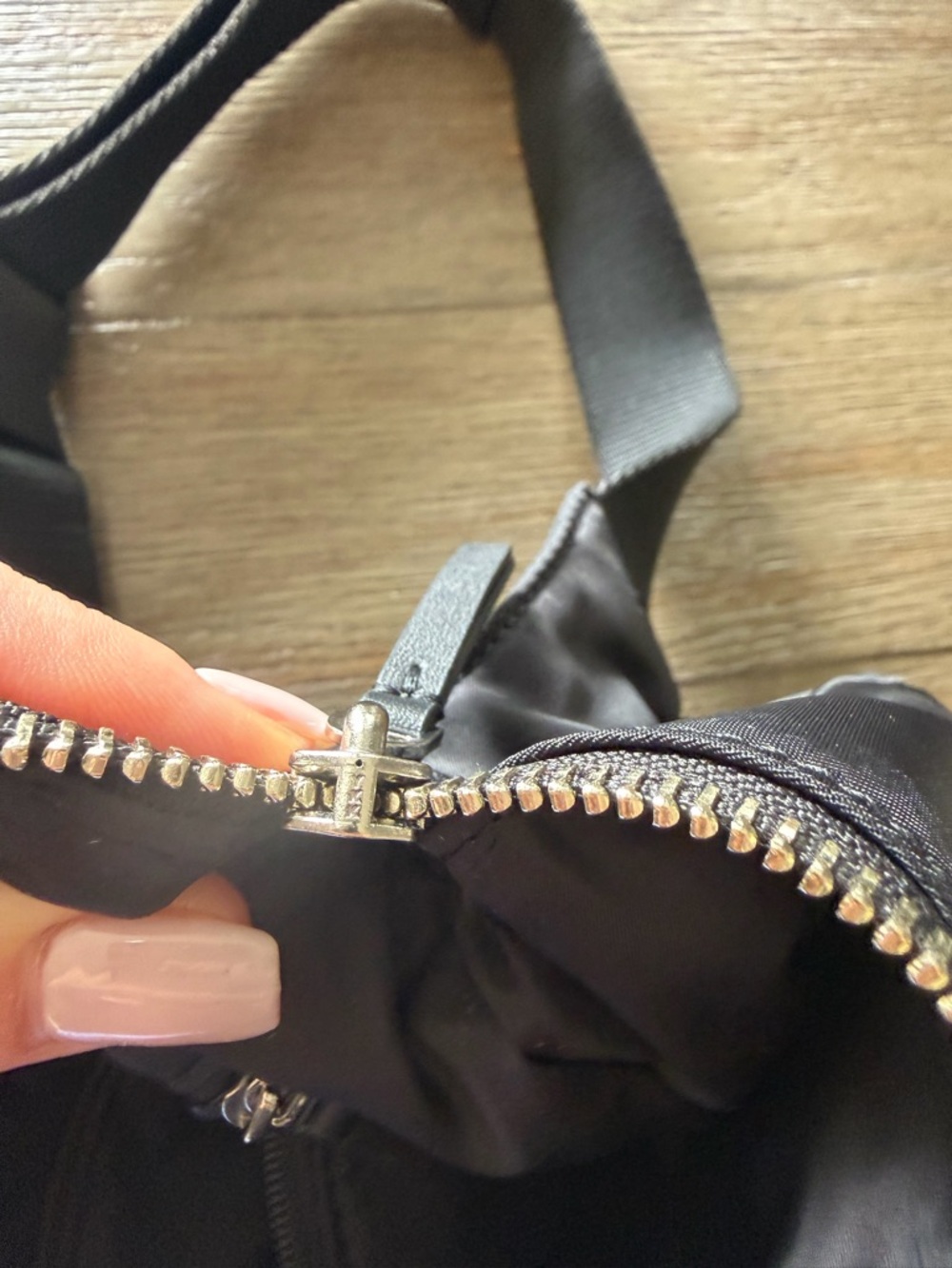 NEW Tory Burch Black Nylon Belt Bag - Picture 7 of 10